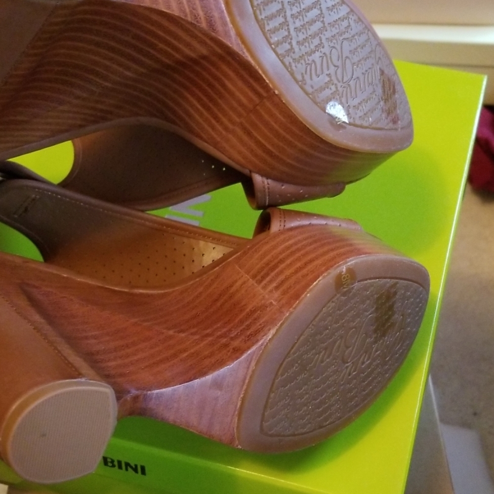 Wedges - Picture 4 of 4